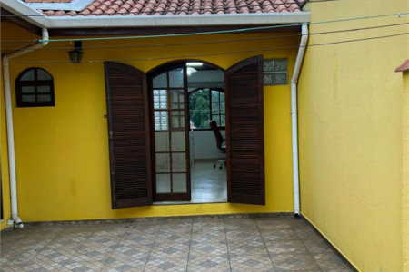 Sobrado à venda com 5 quartos, sendo 2 suítes, em Vila Universitária, São Paulo, SP