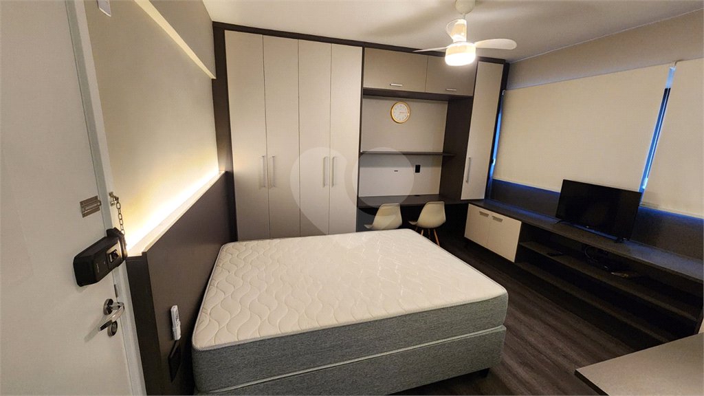Apartamento à venda com 1 quarto em Cerqueira César, São Paulo, SP
