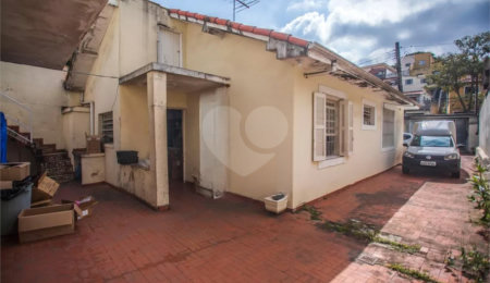Casa à venda com 2 quartos, sendo 1 suíte, em Jardim Oriental, São Paulo, SP