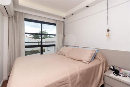 Casa à venda com 2 quartos, sendo 1 suíte, no condomínio Vloft, São Paulo - SP