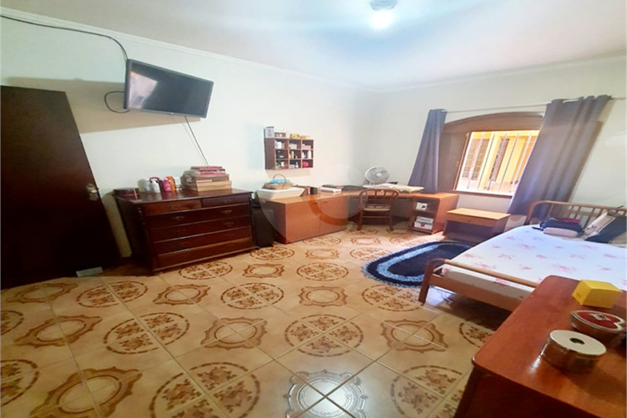 Casa à venda com 4 quartos em Jardim Almeida Prado, Guarulhos, SP