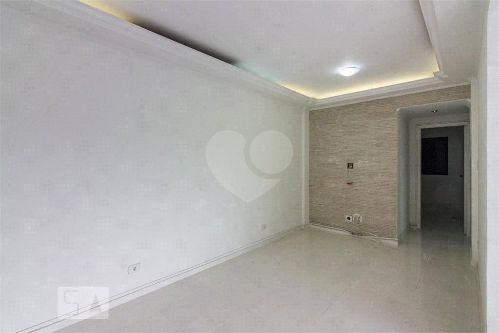 Apartamento à venda com 3 quartos, sendo 1 suíte, em Vila Nova Cachoeirinha, São Paulo, SP