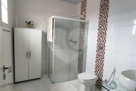 Sobrado à venda com 3 quartos, sendo 1 suíte, em Jardim Alvinópolis, Atibaia, SP