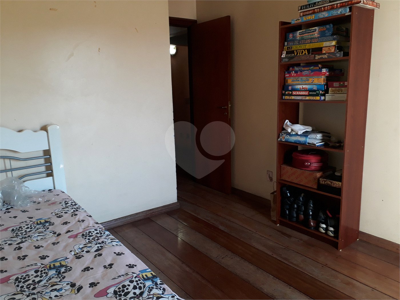 Sobrado à venda com 4 quartos, sendo 1 suíte, em Vila Constança, São Paulo, SP