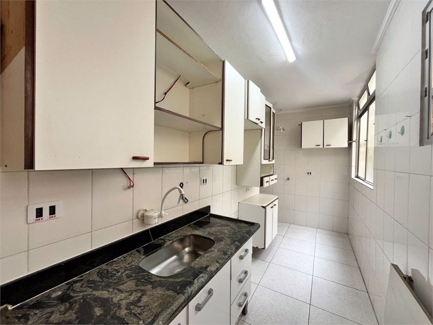 Apartamento com 2 dormitórios à venda, 80 m² por R$ 290.000,00 - Enseada - Guarujá/SP