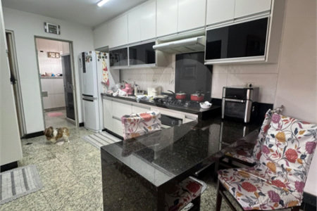 Casa à venda com 5 quartos em Vila Granada, São Paulo, SP