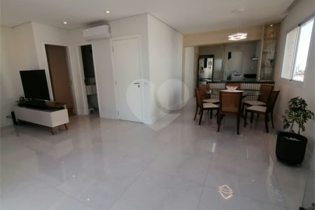 Apartamento à venda com 3 suítes em Vila Ipojuca, São Paulo, SP