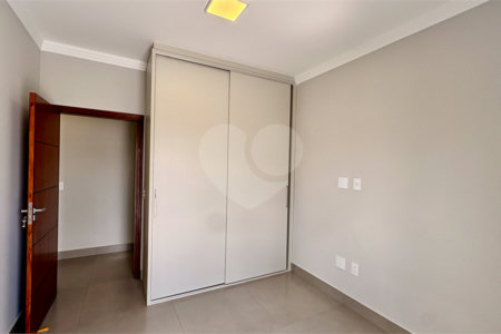Casa à venda com 4 quartos, sendo 1 suíte,  no condomínio Villagio Milano, Sorocaba - SP
