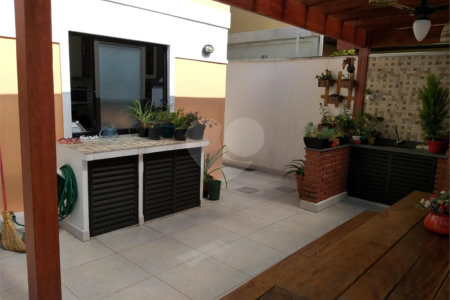 Casa à venda com 4 quartos, sendo 2 suítes, no condomínio Vila Panamericana, São Paulo - SP