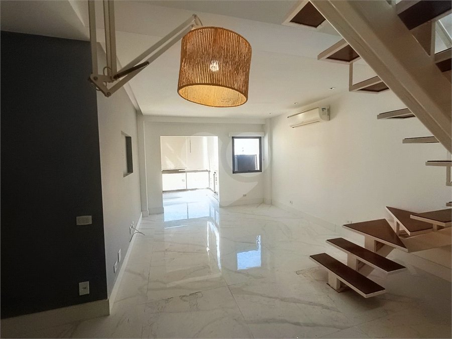 Cobertura à venda com 3 quartos, sendo 2 suítes, em Tijuca, Rio de Janeiro, RJ