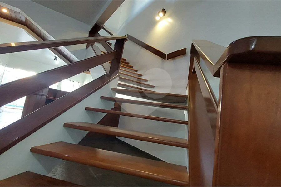 SOBRADO COM DESIGN EXCLUSIVO E LAZER COMPLETO 3 DORMITÓRIOS SENDO 1 SUÍTE