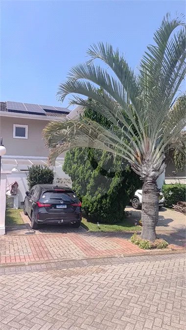 Sobrado de Alto Padrão com Piscina Aquecida, Energia Solar e Lazer Completo no Condominio Natura Village