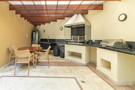 APARTAMENTO PARA LOCAÇÃO COM 151M2 - 3 QUARTOS ( 2 SUÍTES ) - 3 VAGAS NO JARDIM AMÉRICA.