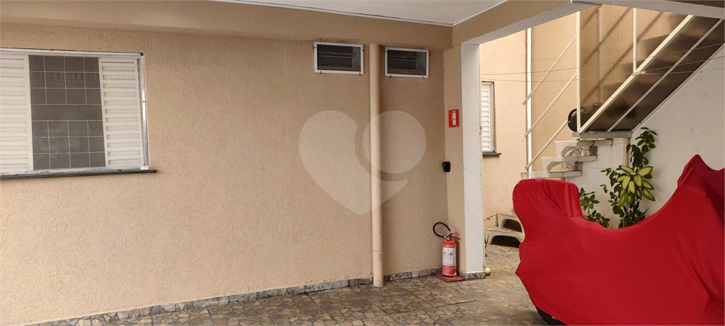 Sobrado à venda com 3 quartos em Vila Maria de Maggi, Suzano, SP