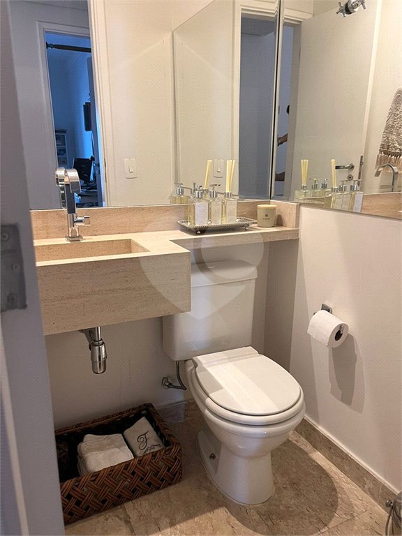 Apartamento à venda com 4 quartos, sendo 2 suítes,  em Brooklin Paulista, São Paulo, SP