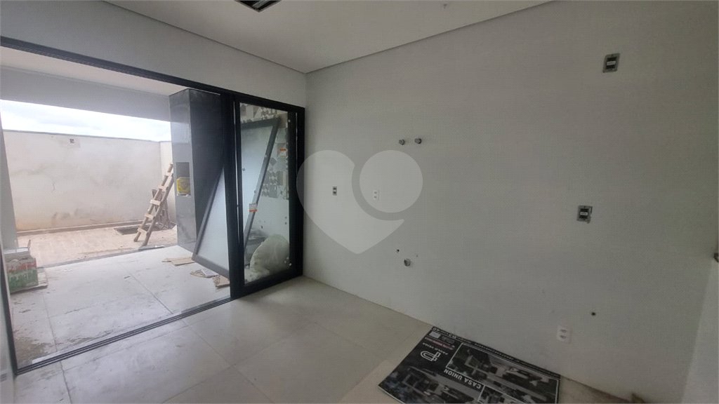 Casa à venda com 3 quartos, sendo 1 suíte, no condomínio Residencial Horto Villagio, Sorocaba - SP