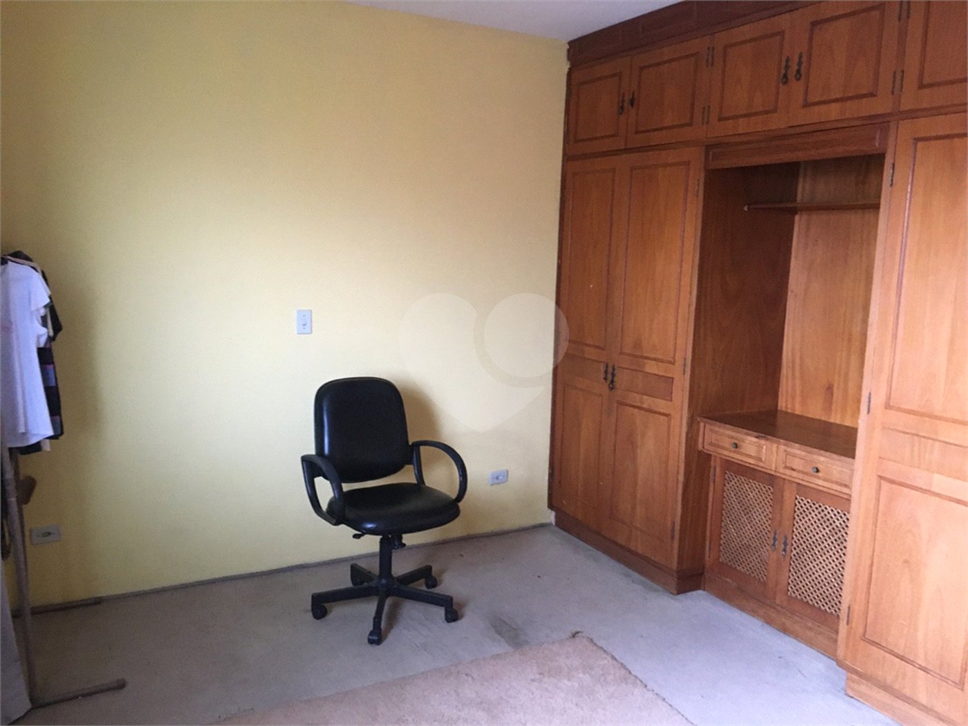 Casa à venda com 4 quartos, sendo 1 suíte, no Centro, Piracaia, SP