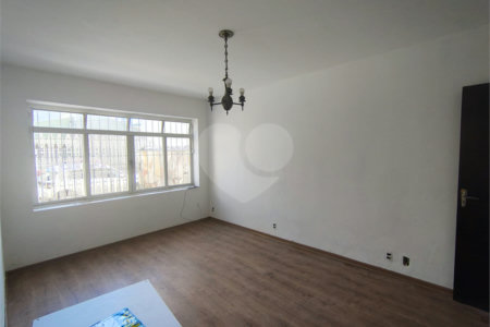 Casa à venda com 3 quartos, sendo 1 suíte, em Vila Vianelo, Jundiaí, SP