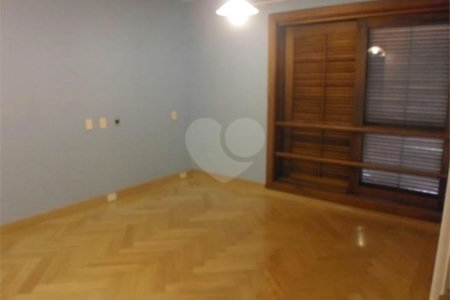 Casa à venda com 3 suítes em Nova Gardênia, Atibaia, SP