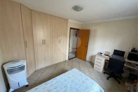 Casa à venda com 4 quartos, sendo 1 suíte, em Vila Henrique, Salto, SP