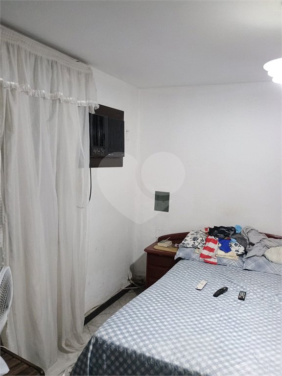 Casa à venda com 5 quartos, sendo 1 suíte, em Bangu, Rio de Janeiro, RJ