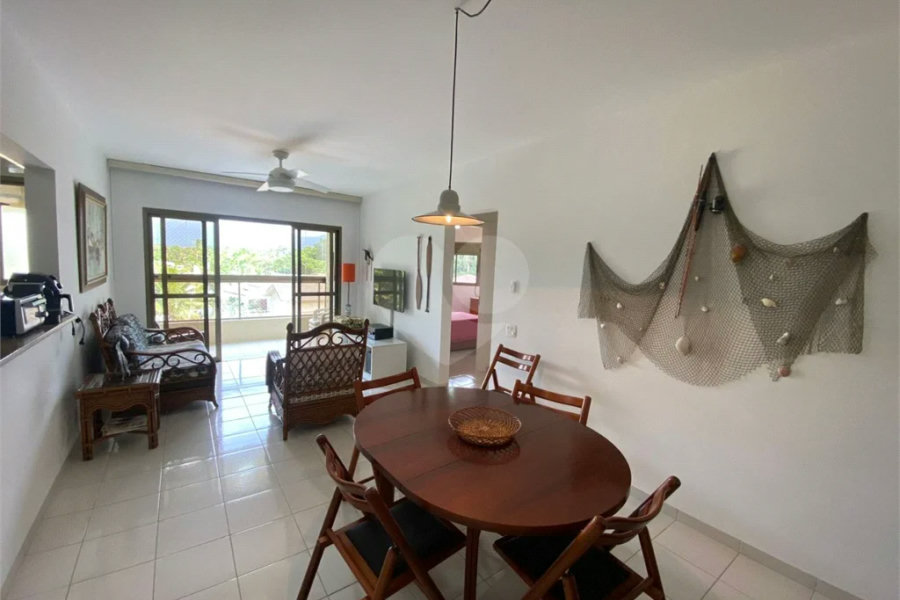 Apartamento à venda com 2 quartos, sendo 1 suíte,  em Riviera de São Lourenço, Bertioga, SP