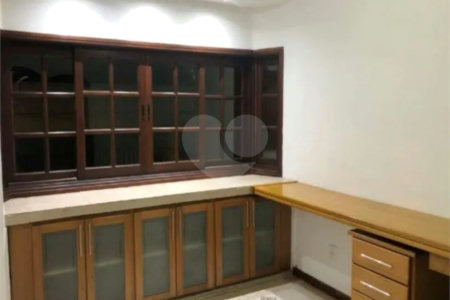 Casa à venda com 4 quartos, sendo 2 suítes,  em Jardim Pagliato, Sorocaba, SP