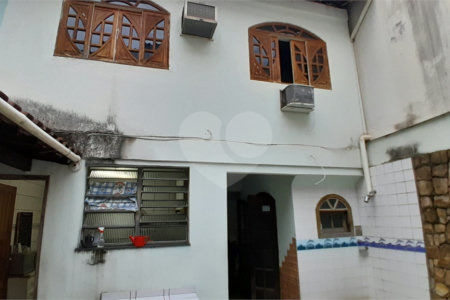 Casa à venda com 3 quartos em Campo Grande, Rio de Janeiro, RJ