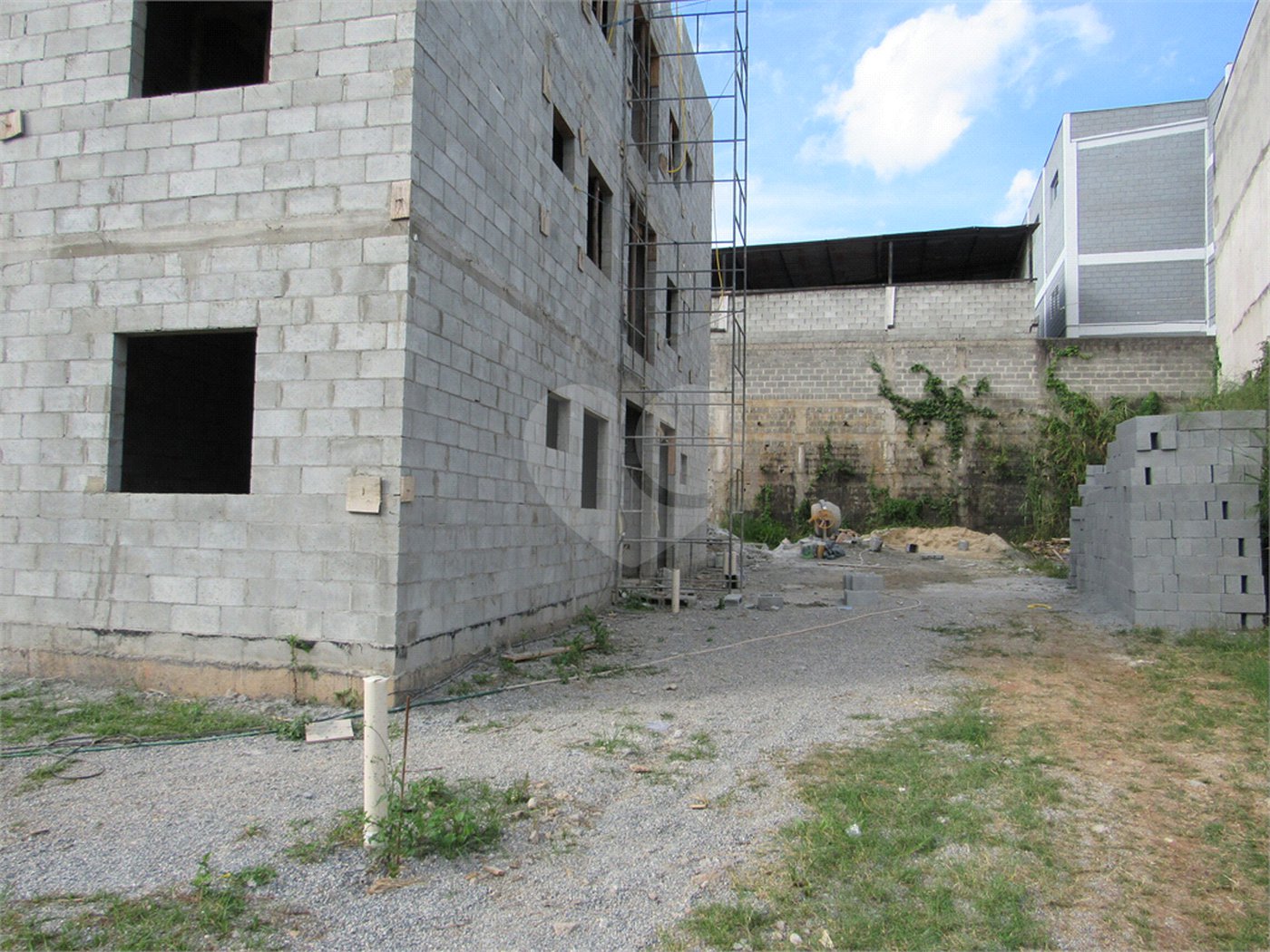 Casa à venda com 2 quartos no condomínio Edifício Cristo Rei, Arujá - SP