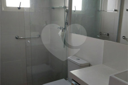 Apartamento à venda com 3 quartos, sendo 2 suítes,  em Cidade São Francisco, São Paulo, SP