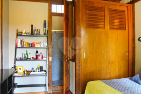 Sobrado à venda com 7 quartos, sendo 5 suítes, em Alto da Boa Vista, São Paulo, SP