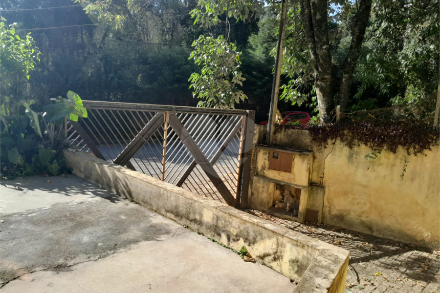 Casa à venda com 3 quartos, sendo 1 suíte, no condomínio Sausalito, Mairiporã - SP