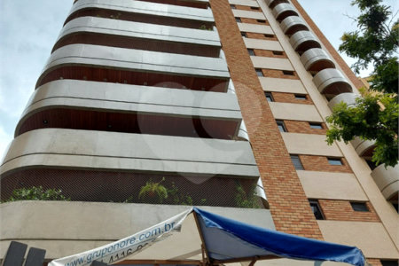 Apartamento à venda com 4 suítes em Moema, São Paulo, SP