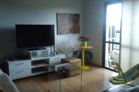 Apartamento com 130m² enfrente ao São Carlos Clube