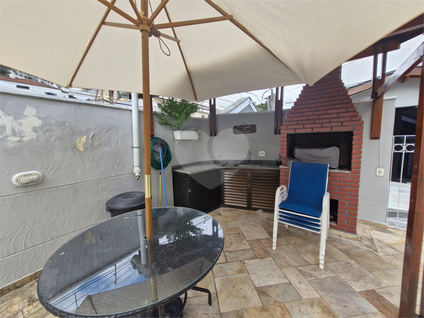 Casa à venda com 3 suítes no condomínio Residencial Jardim França, São Paulo - SP