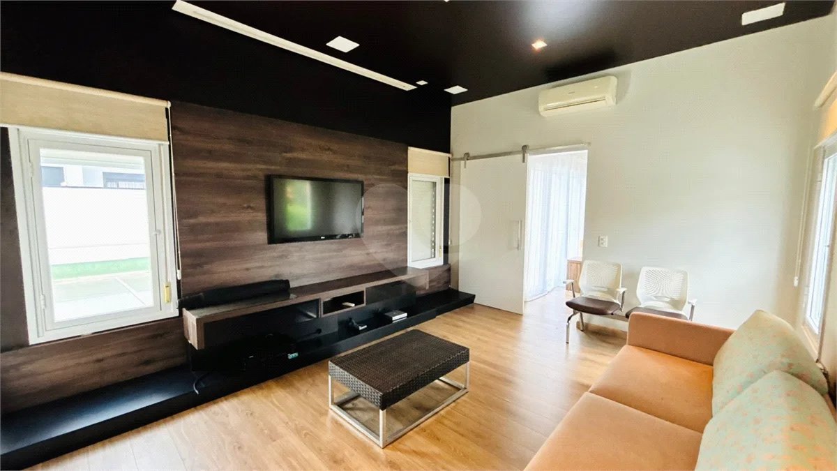 Casa à venda com 4 suítes no condomínio Dos Lagos, Itupeva - SP