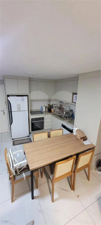 Apartamento à venda com 2 quartos, sendo 1 suíte, em Água Branca, São Paulo, SP