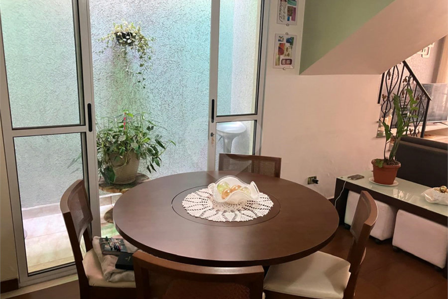 Sobrado à venda com 3 quartos, sendo 1 suíte, em Jaçanã, São Paulo, SP
