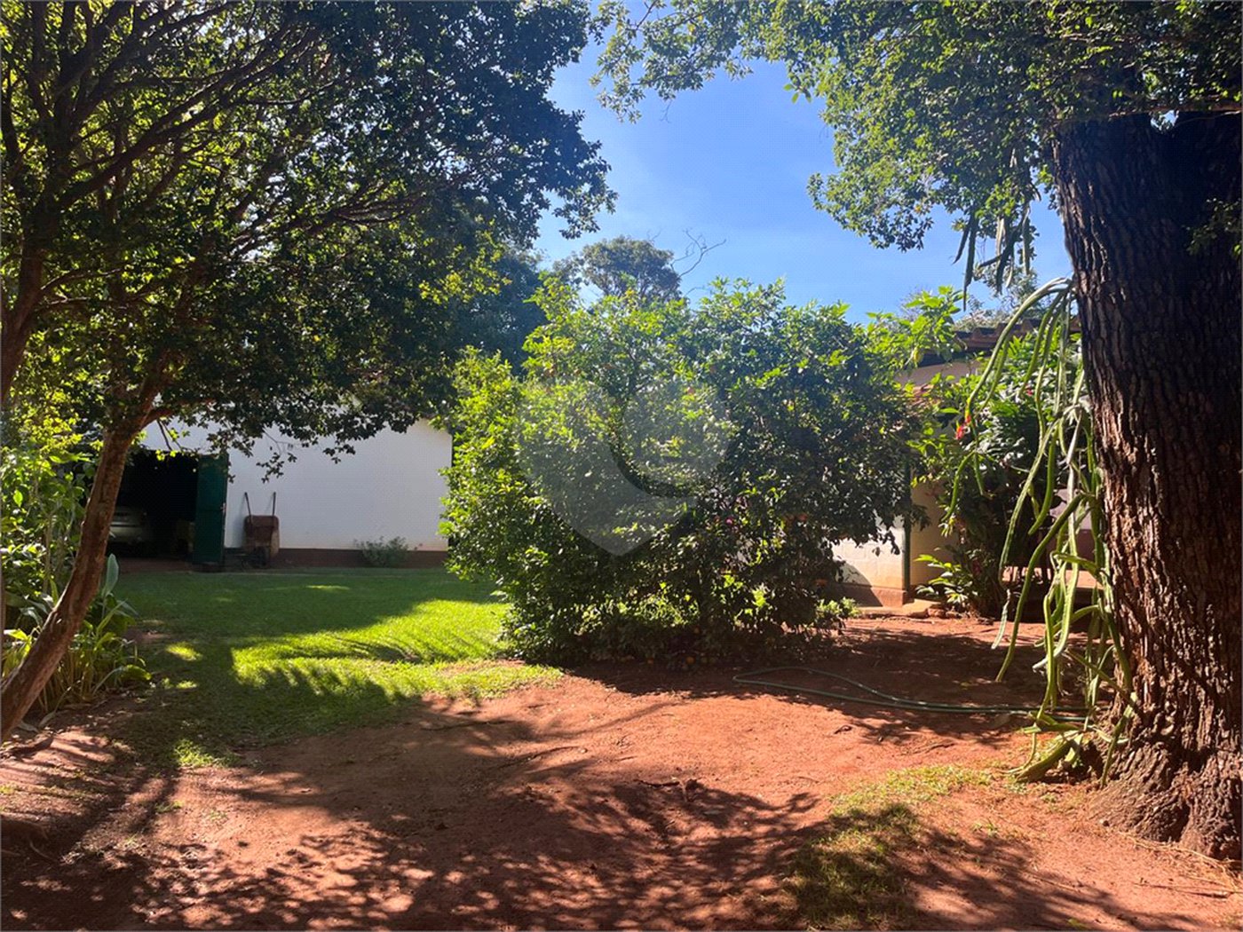 Terreno à venda com 1 suíte no Centro, Araraquara, SP