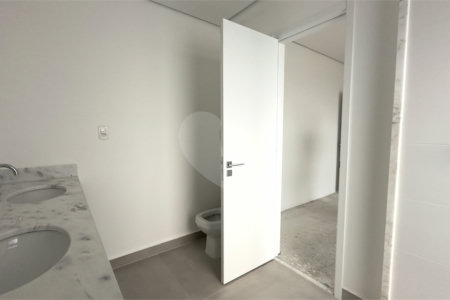 Apartamento à venda com 3 suítes no Centro, Indaiatuba, SP