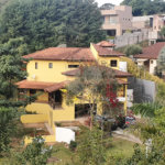 Sobrado à venda com 5 quartos, sendo 1 suíte, em Serra da Cantareira, Mairiporã, SP