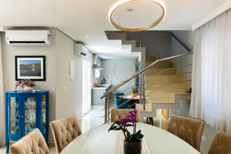 Casa à venda com 4 quartos, sendo 2 suítes, no condomínio Residencial Vila Lagos, São Paulo - SP