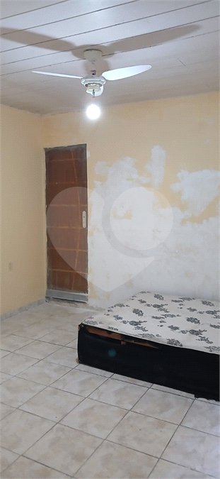 Casa à venda com 3 quartos em Santíssimo, Rio de Janeiro, RJ