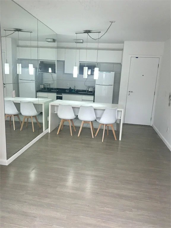 Apartamento à venda com 3 quartos, sendo 1 suíte,  em Vila Andrade, São Paulo, SP