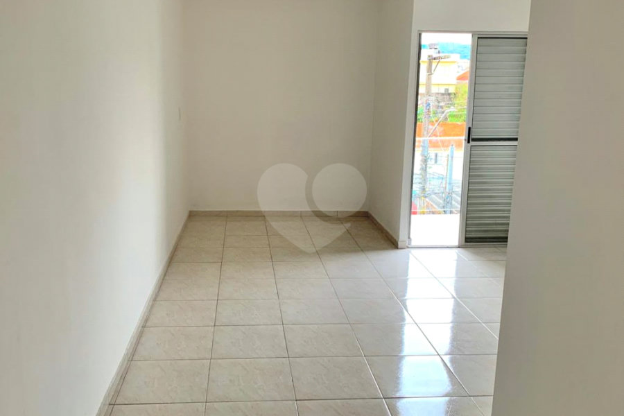 Sobrado à venda com 3 quartos, sendo 1 suíte, em Vila Mazzei, São Paulo, SP