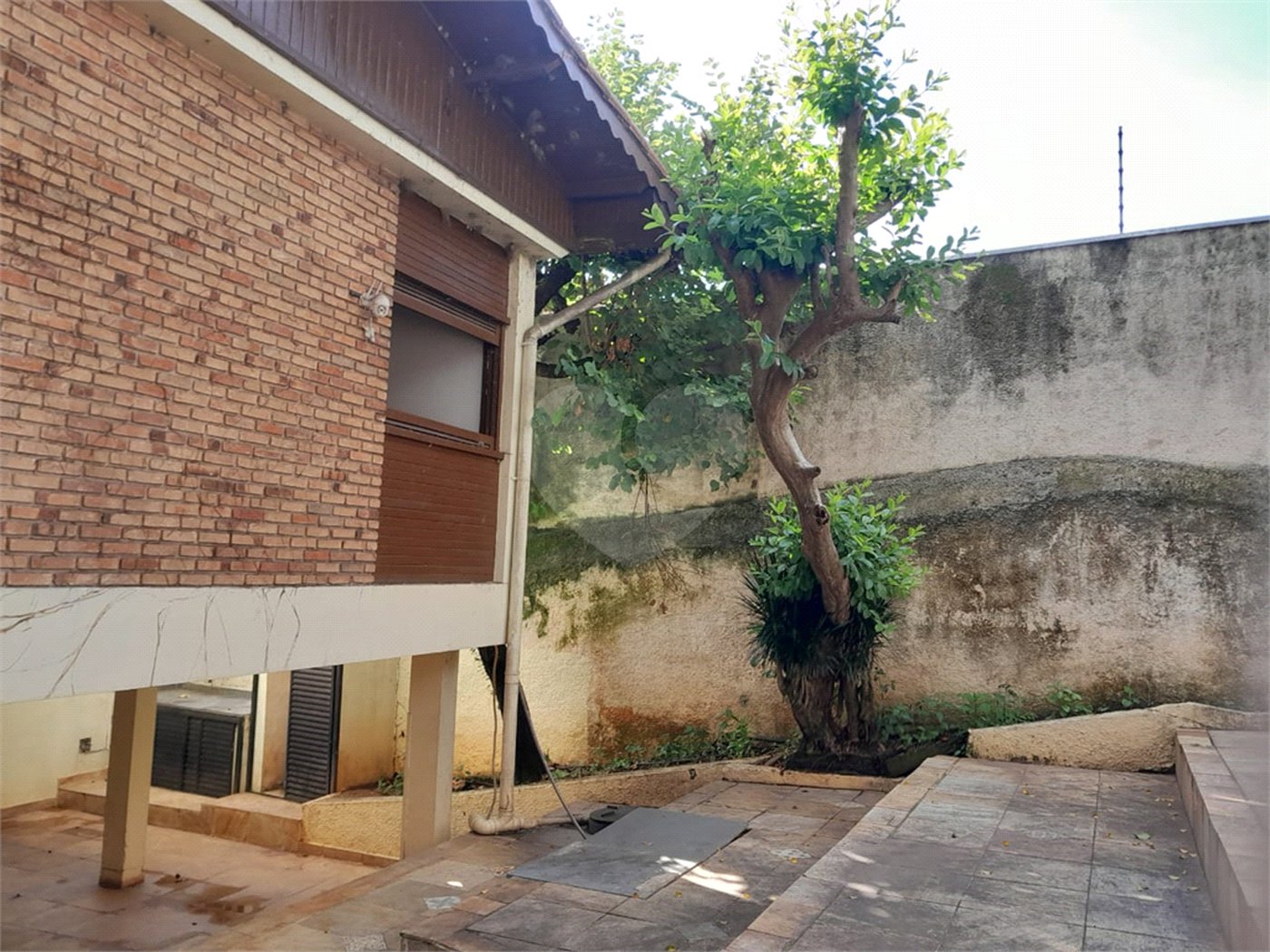 Sobrado à venda com 6 quartos, sendo 3 suítes, em Rolinópolis, São Paulo, SP