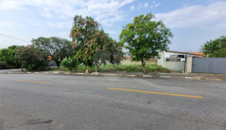Terreno à venda no Centro, Vinhedo, SP