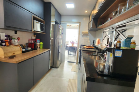 Casa à venda com 3 quartos, sendo 1 suíte,  no condomínio Villa Campolim, Sorocaba - SP