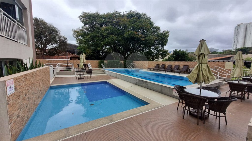 Apartamento à venda com 3 quartos, sendo 1 suíte,  em Chácara São João, São Paulo, SP