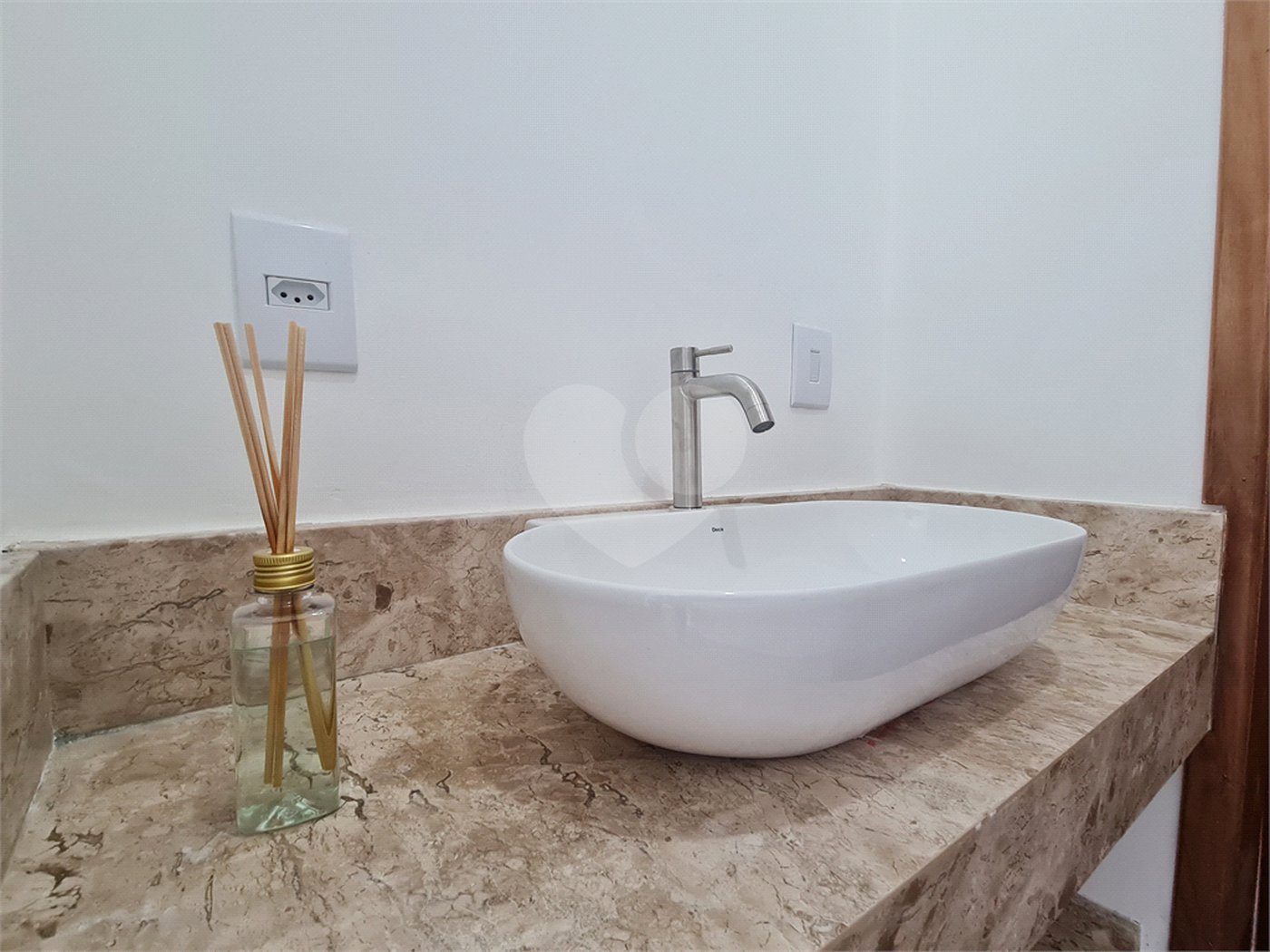 Casa à venda com 3 quartos, sendo 1 suíte,  no condomínio Reserva Ipanema I, Sorocaba - SP